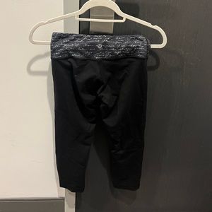 Lululemon Mid-calf crop Leggings with script design